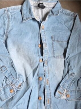 art class Light Blue Button-Down Shirt